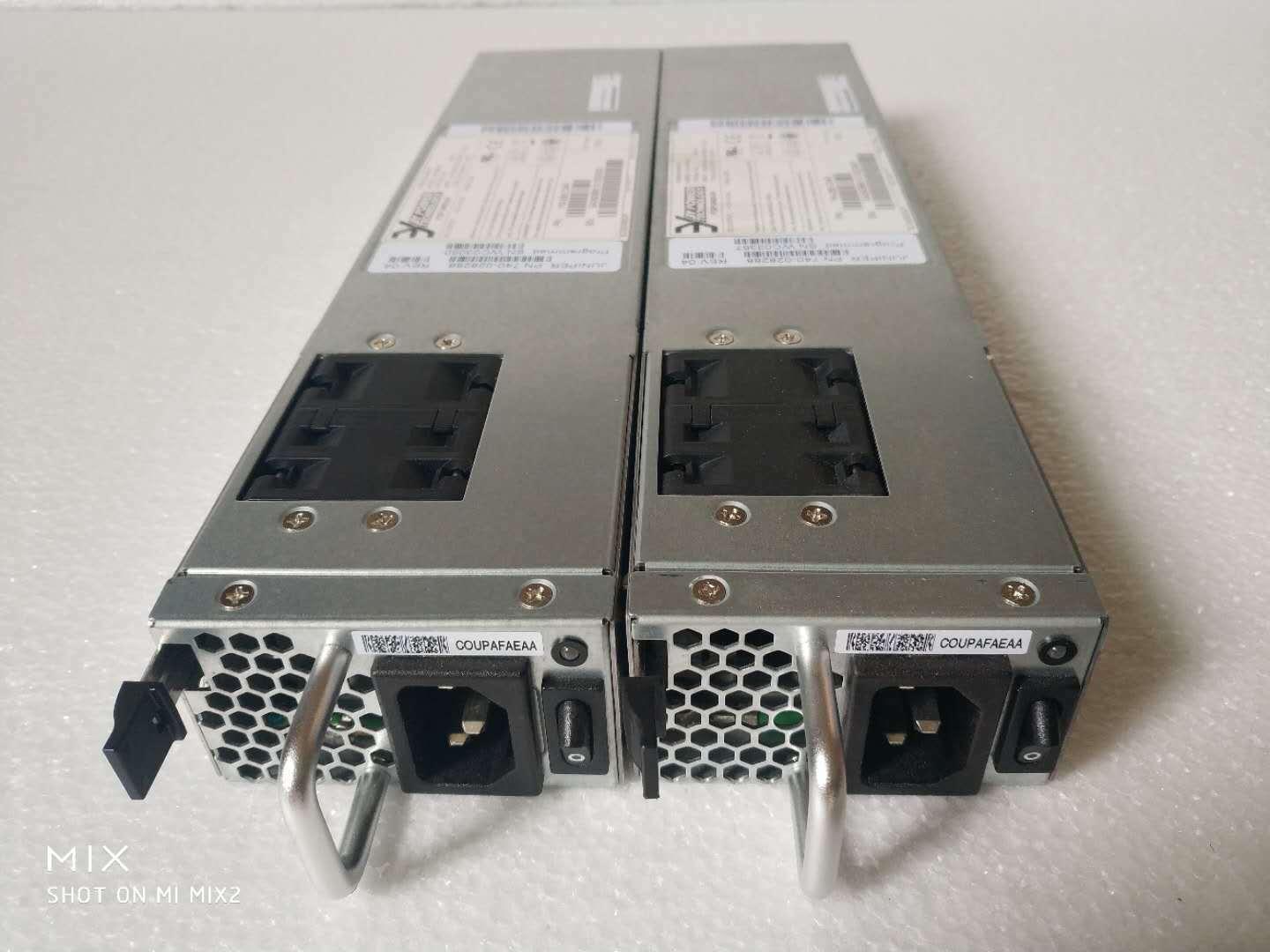 1 ud. Para fuente de alimentación de firewall Juniper MX80 YM-2651DAR PWR-MX80-AC