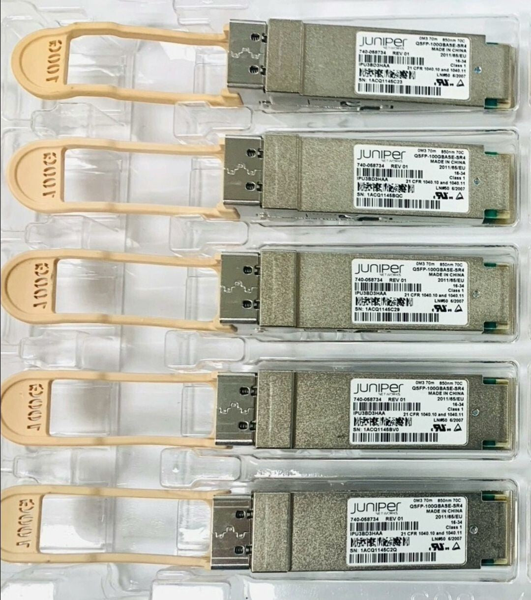 1 St. Juniper QSFP-100GBASE-SR4 740-058734 OM3 70M 100G Transceiver-Modul