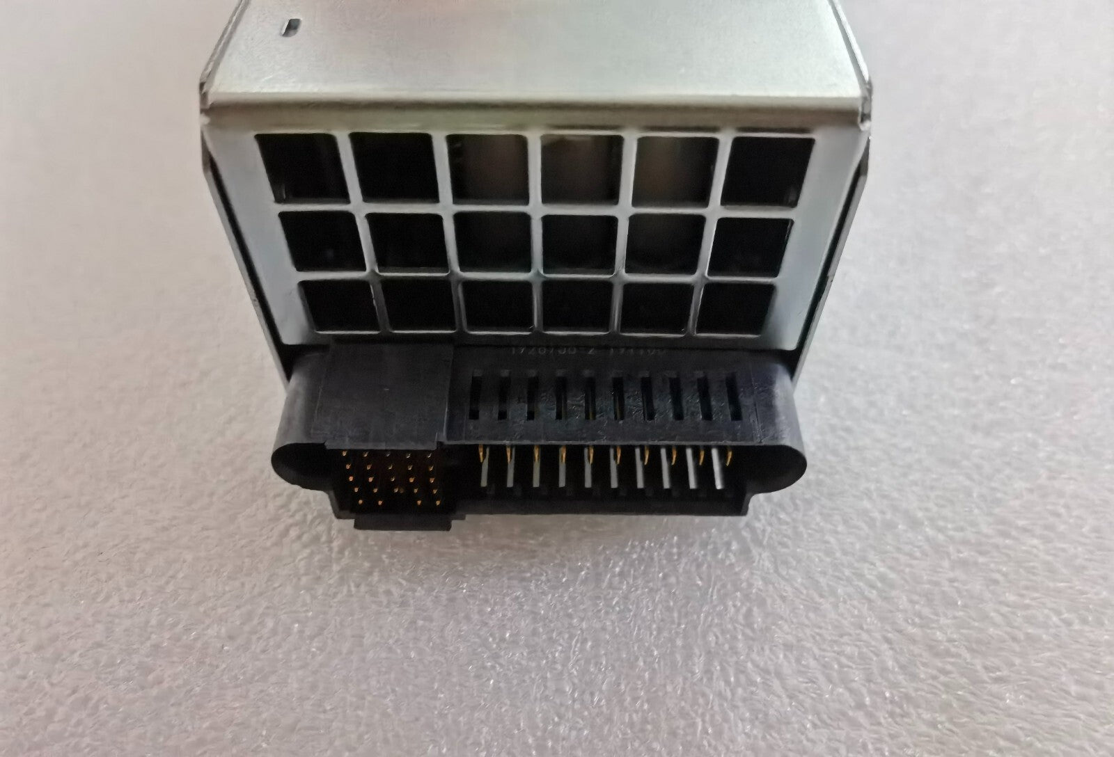 Cisco NXA-PAC-1100W-PI2 = Fuente de alimentación de CA Cisco Nexus de 1100 W CON 90 DÍAS DE GARANTÍA