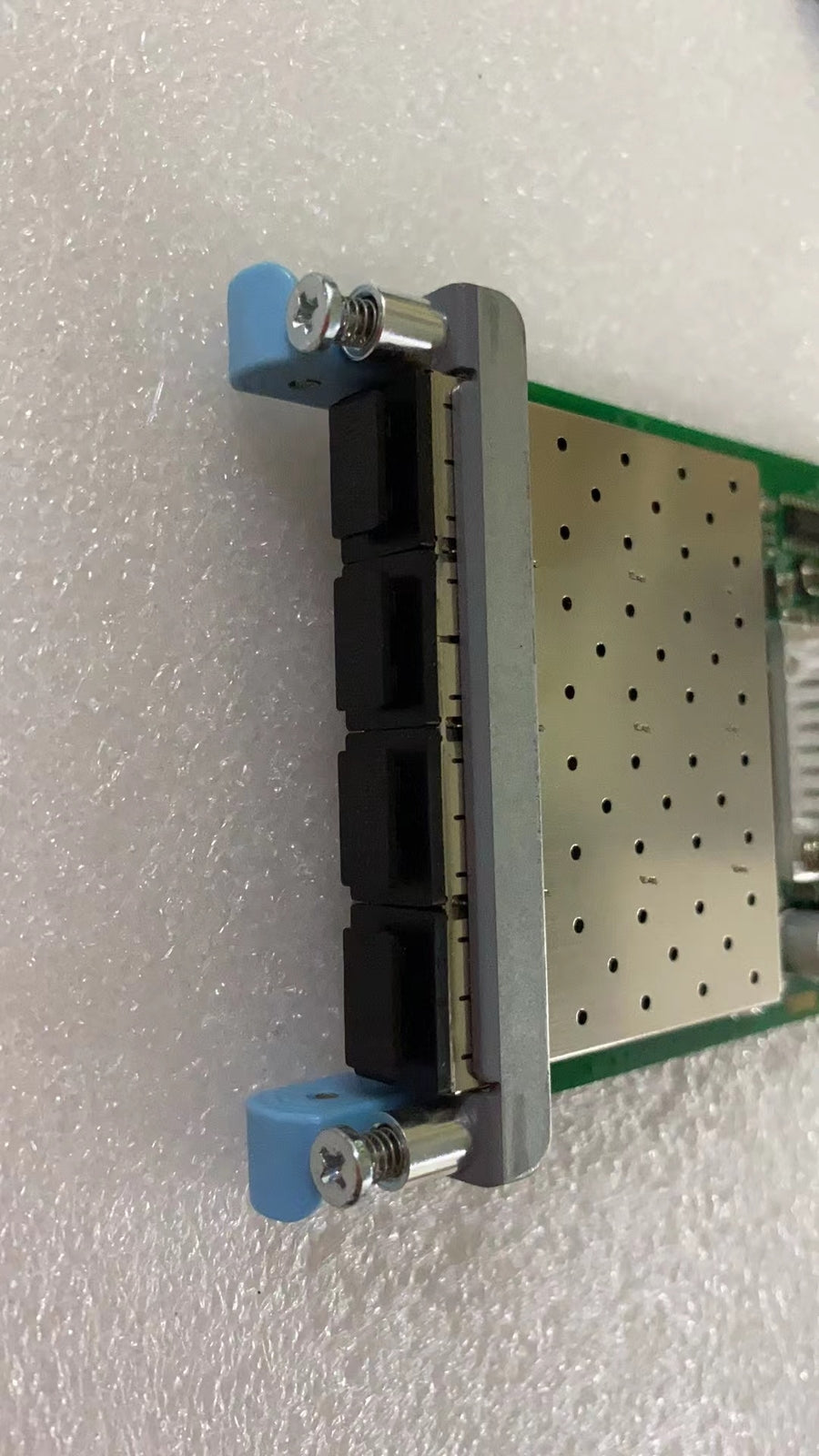 Juniper EX-UM-4X4SFP 4-port 1GbE/10GbE SFP+ Uplink Module for EX4300 Switches