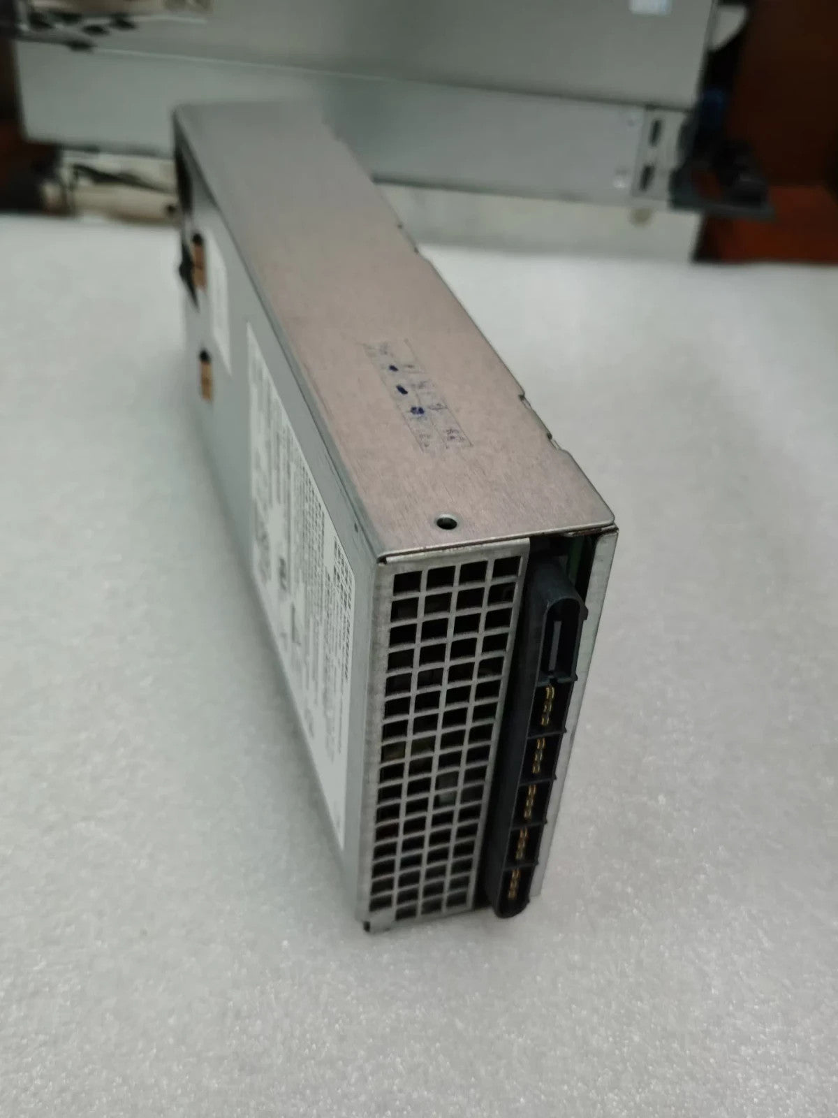 Cisco NXA-PAC-500W-PE 341-0734 Fuente de alimentación de CA de 500W para Nexus 9300-EX Buen trabajo