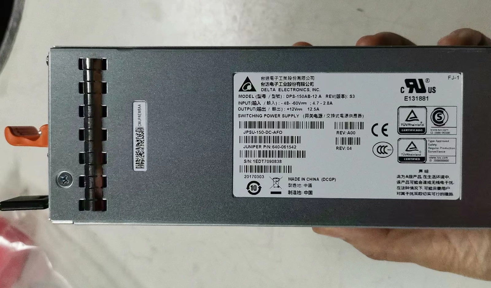Fuente de alimentación de CC Juniper JPSU-150-DC-AFO 150W 640-061542 para conmutador EX3400 Probado