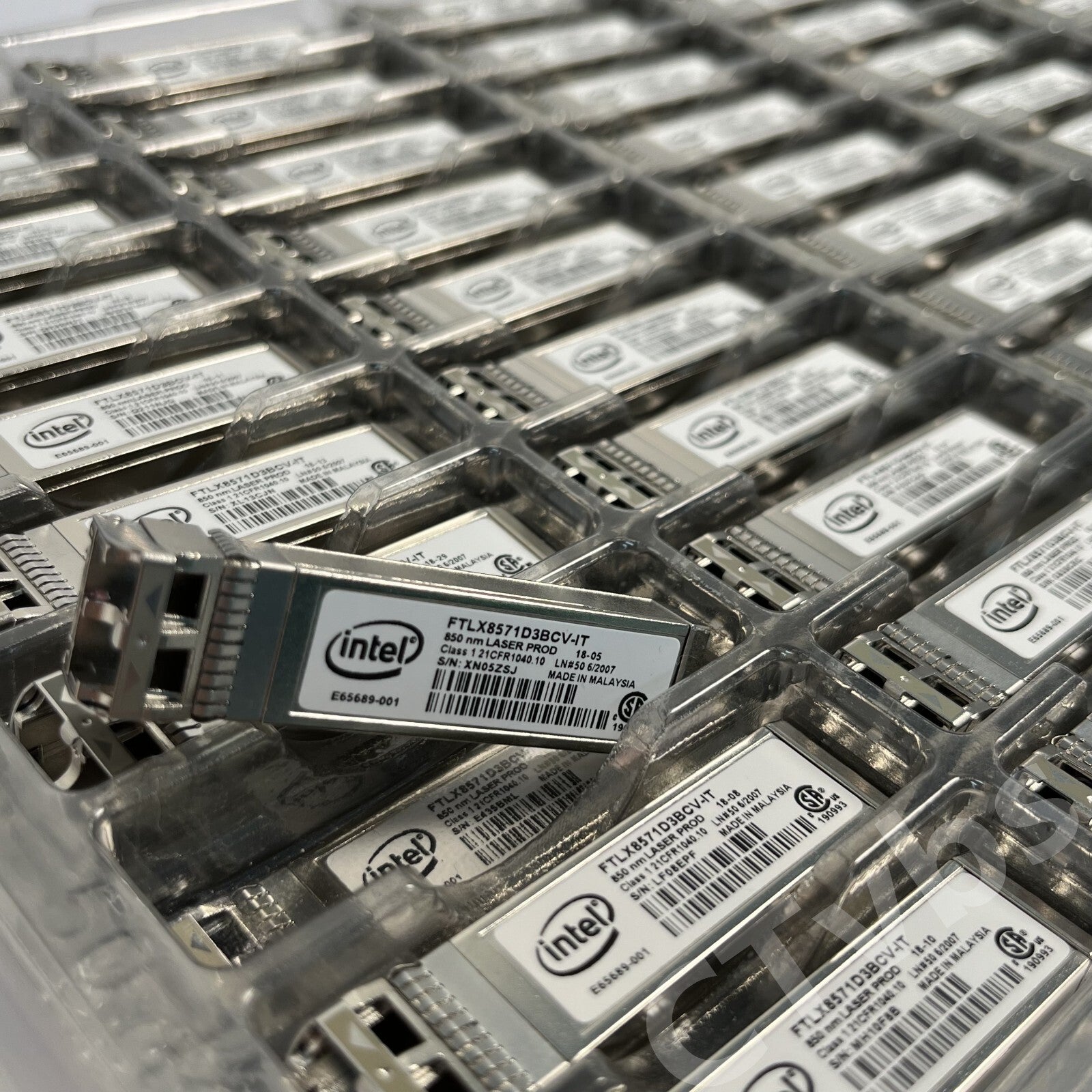 1pcs INTEL FTLX8571D3BCV-IT E10GSFPSR SFP+SR 10G/1G E65689-001 0Y3KJN for X710