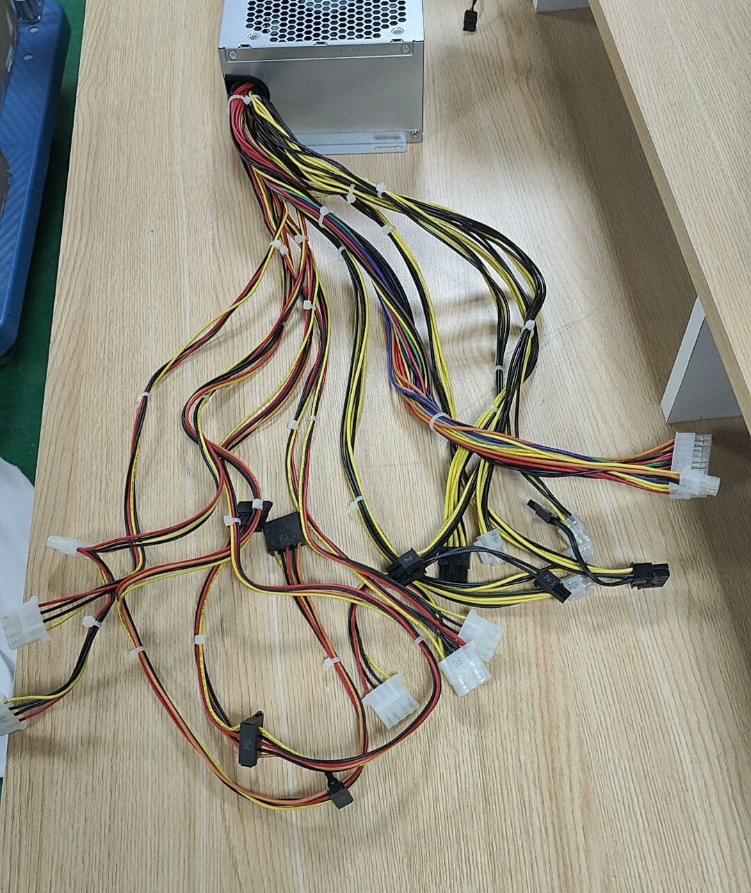 Fuente de alimentación Advantec PS-5851-1 de 850 W 96PS-A850WPS2G, probada, salida multipin.