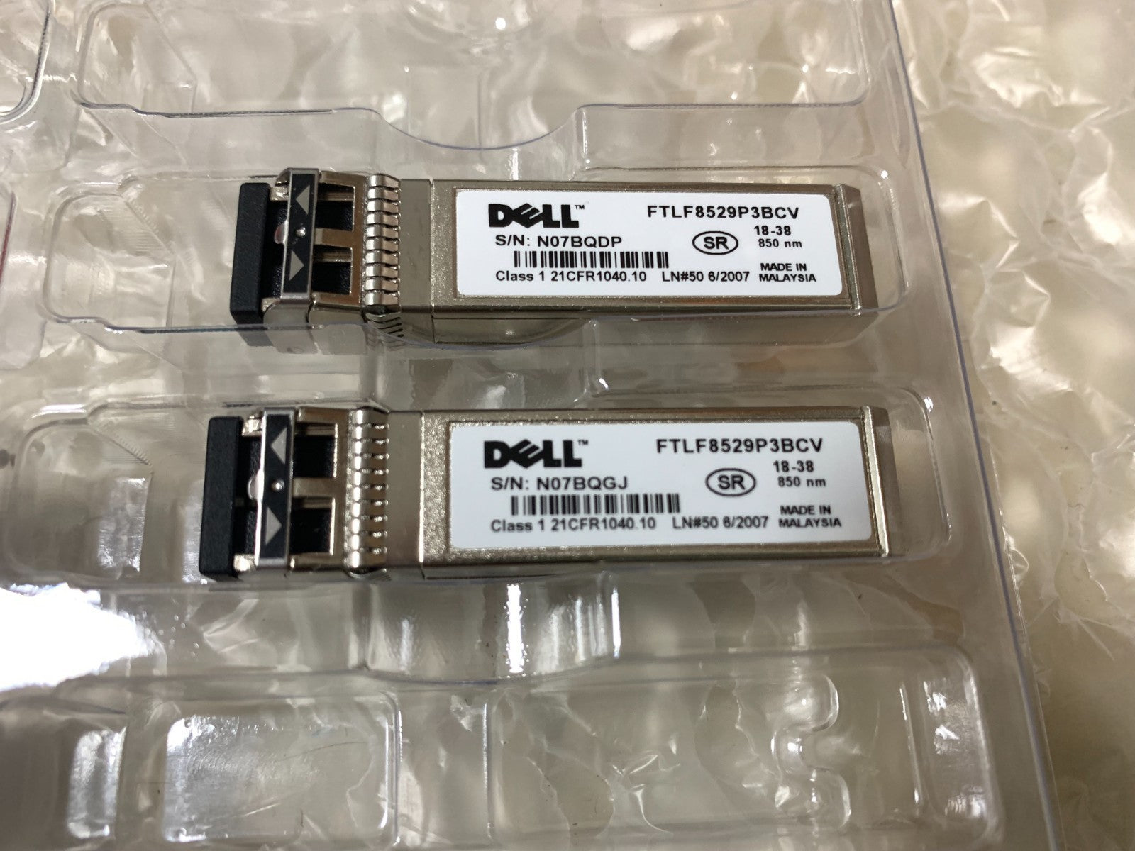 1 Stk. Original Dell FTLF8529P3BCV | 16GFC MMF 850nm VCSEL SFP+ Transceiver-Modul