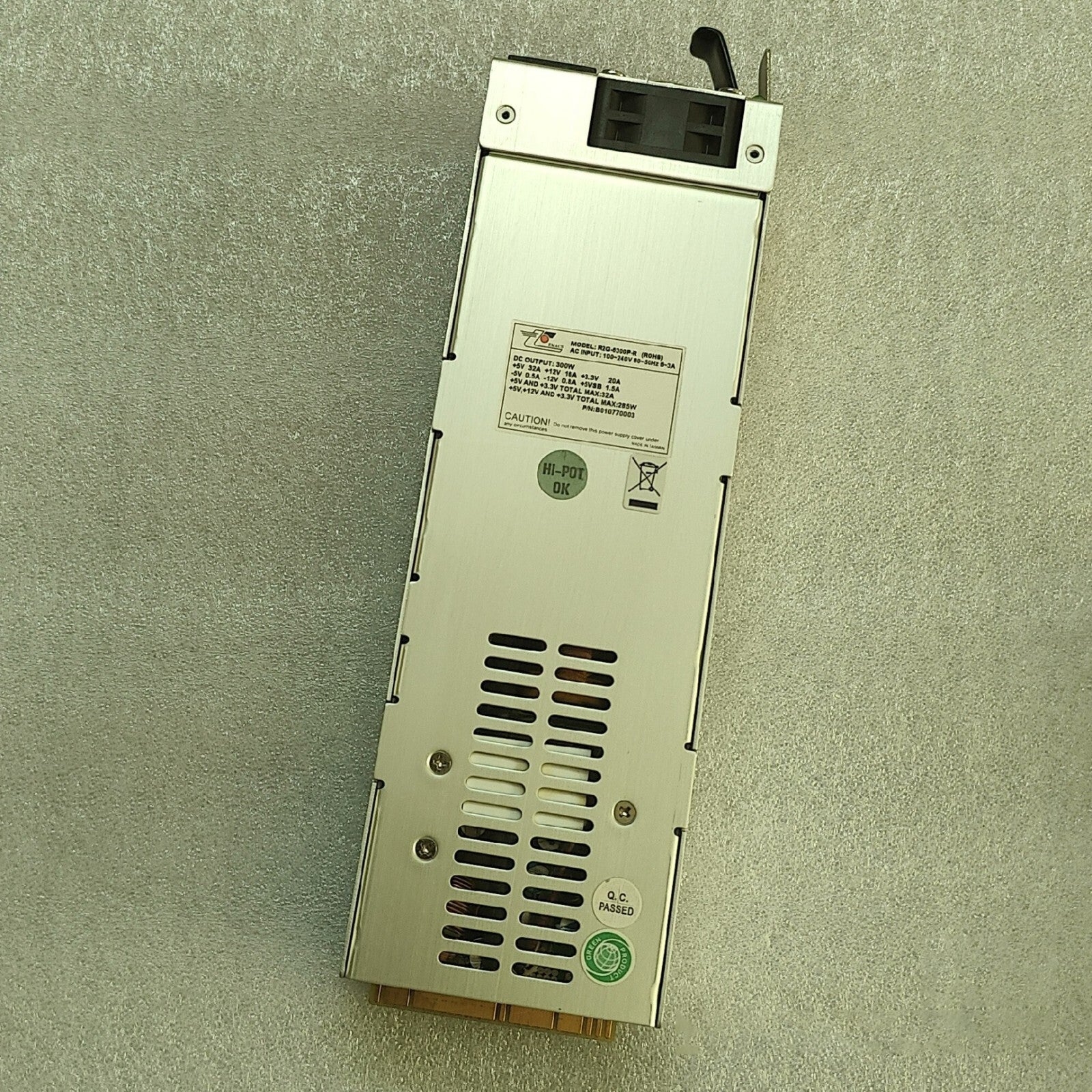1 unidad EMACS R2G-6300P-R Fuente de alimentación Hot Plug 300W Usada y Probada