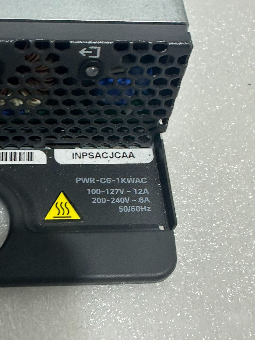 1 Unidad Fuente de alimentación Cisco PWR-C6-1KWAC para Cisco Catalyst C9200-48p Probado
