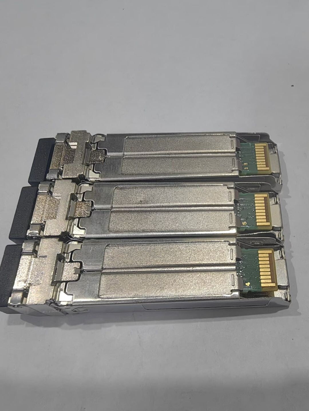 4pcs SFP-XG-SX-MM850-A Finisar H3C 10G MMF 850nm 300m SFP Transceiver Module