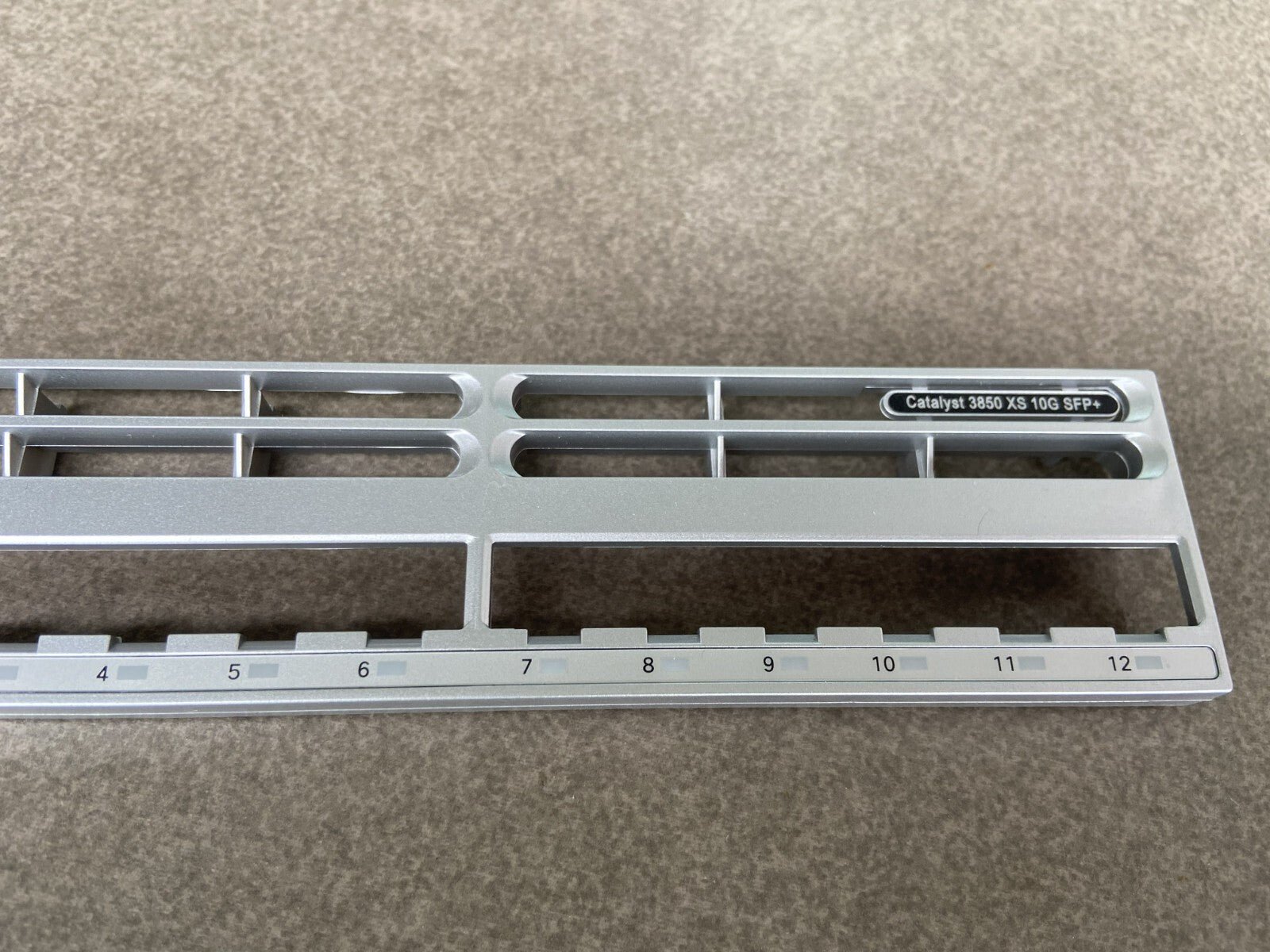 Cisco WS-C3850-12XS-S Catalyst Faceplate for Replacement - 图片 3
