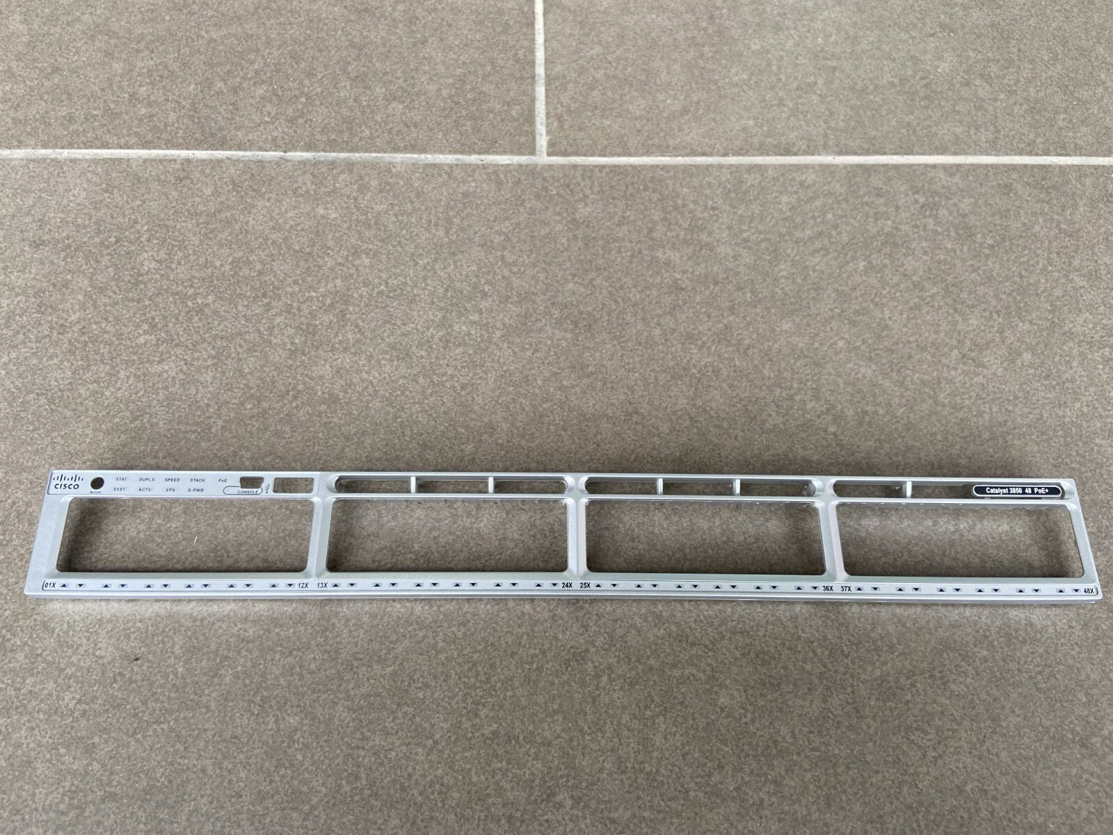 Old Style Cisco WS-C3850-48F-S WS-C3850-48F-E /L Faceplate for Replacement
