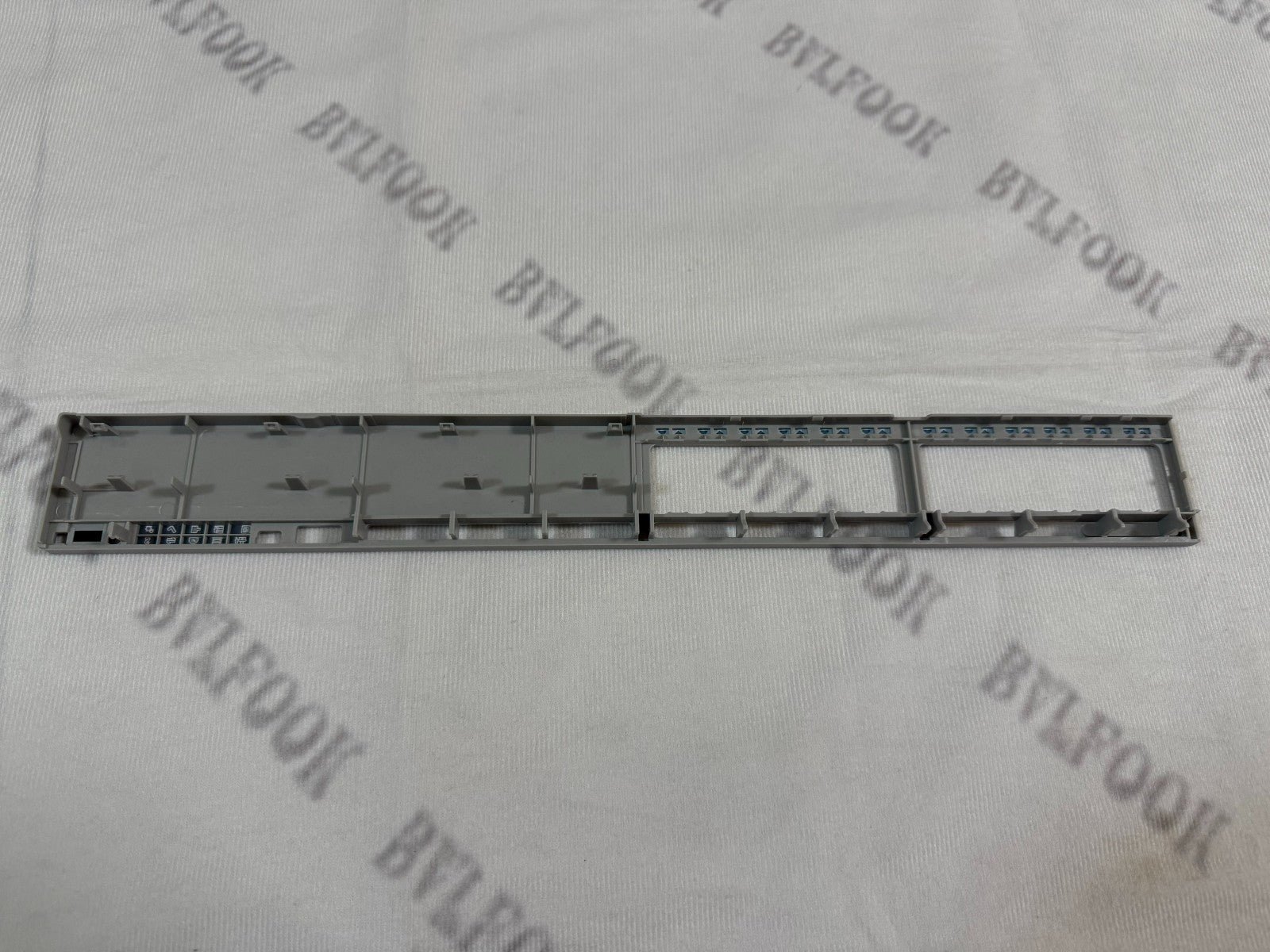 Cisco Bezel Catalyst C9300-24UX-E C9300-24UX-A Faceplate for Replacement - Image 4