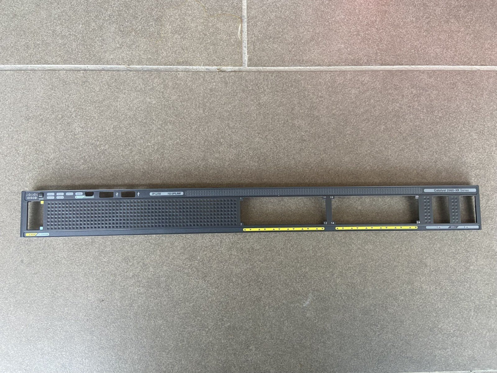 Cisco Catalyst WS-C2960XR-24TS-I 1G UPLINK Faceplate for Replacement