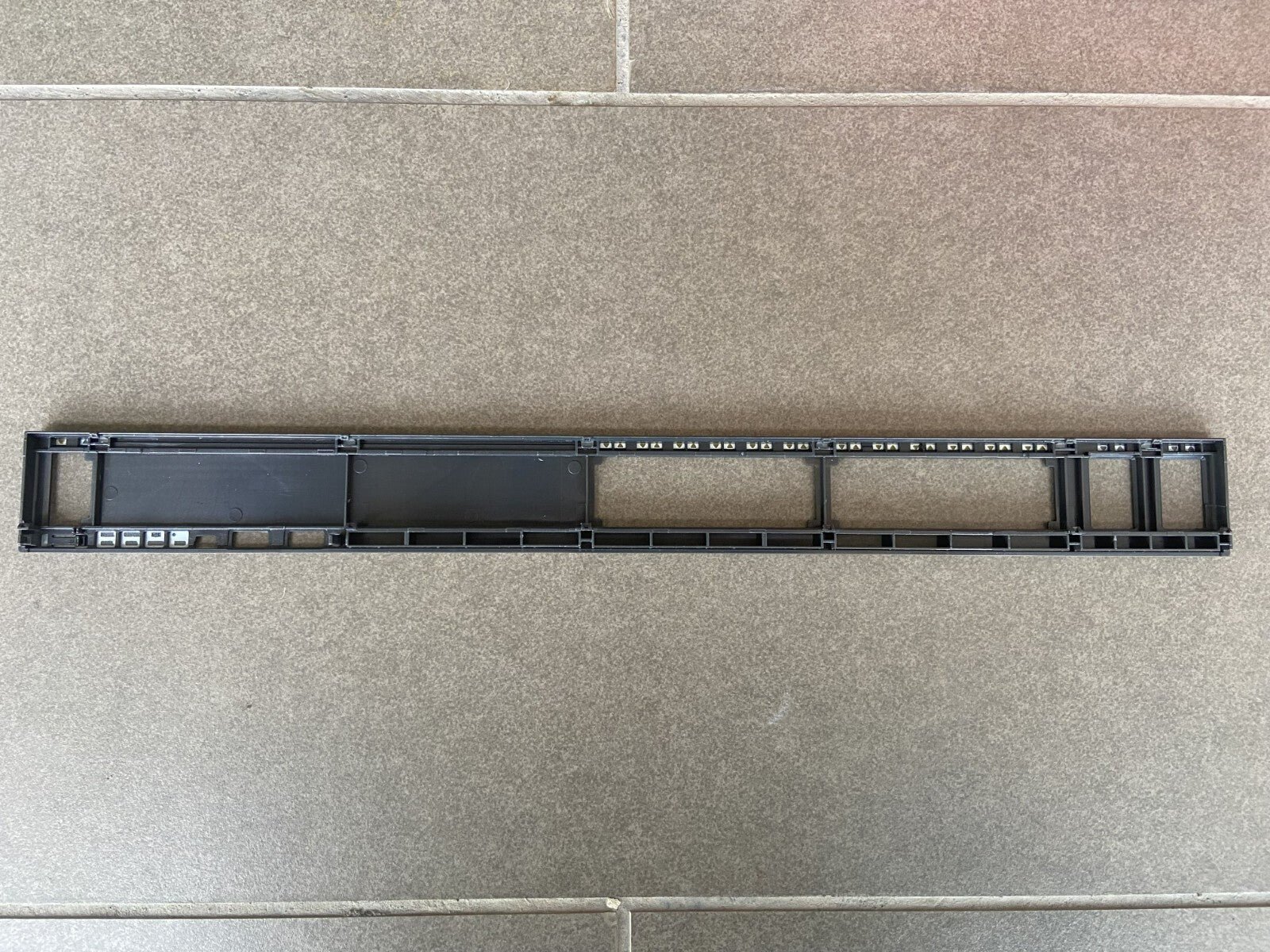 Cisco Catalyst WS-C2960XR-24TS-I 1G UPLINK Faceplate for Replacement - 图片 4