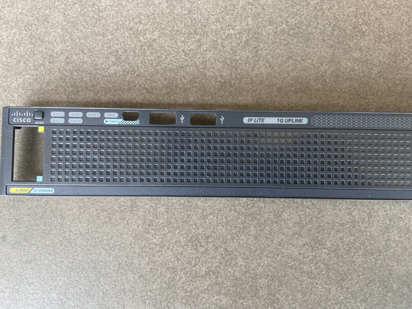 Cisco Catalyst WS-C2960XR-24TS-I 1G UPLINK Faceplate for Replacement - 图片 2