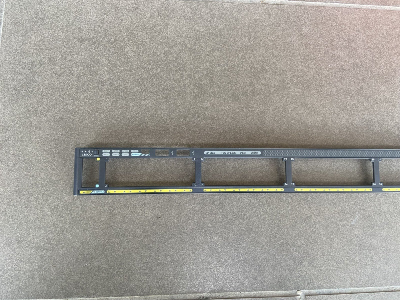 Cisco Catalyst WS-C2960XR-48LPD-I 10G 370W Faceplate for Replacement - Image 2