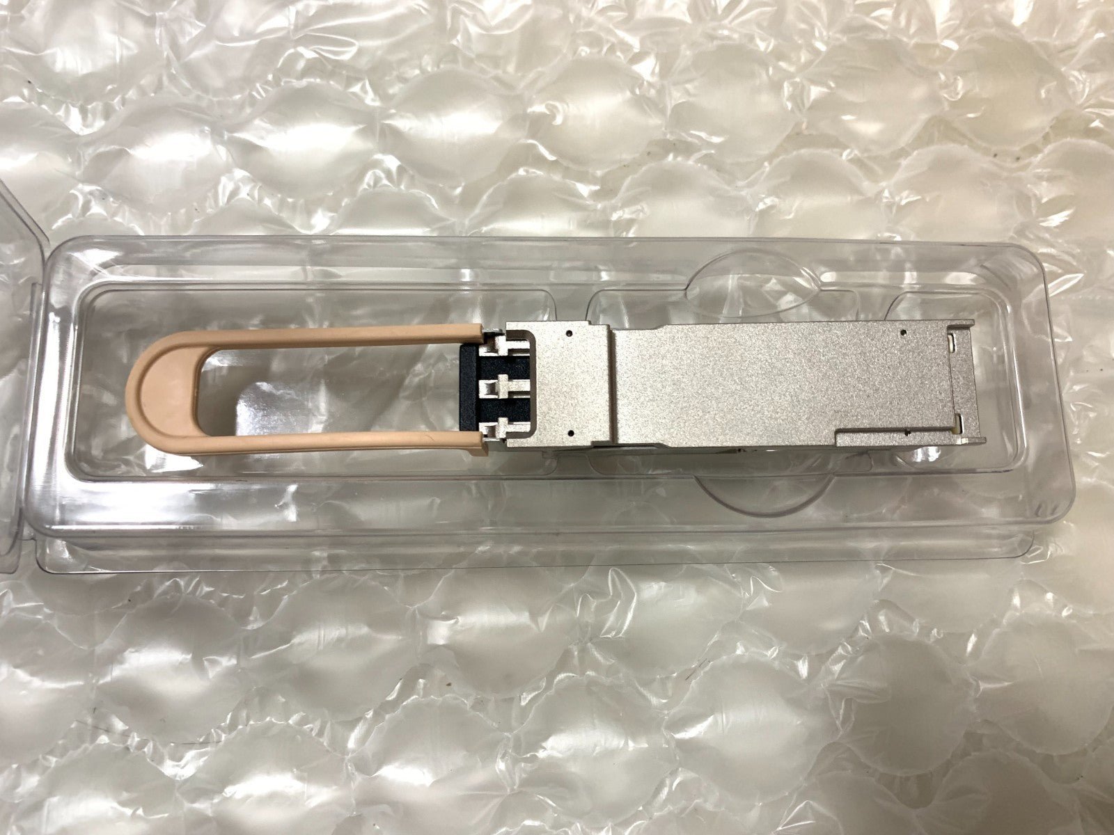 1pcs F5 Netowrks OPT-0043-01 40GE QSFP+ BIDI LC QSFP F5-UPG-QSFP+BD Transceiver - 图片 2