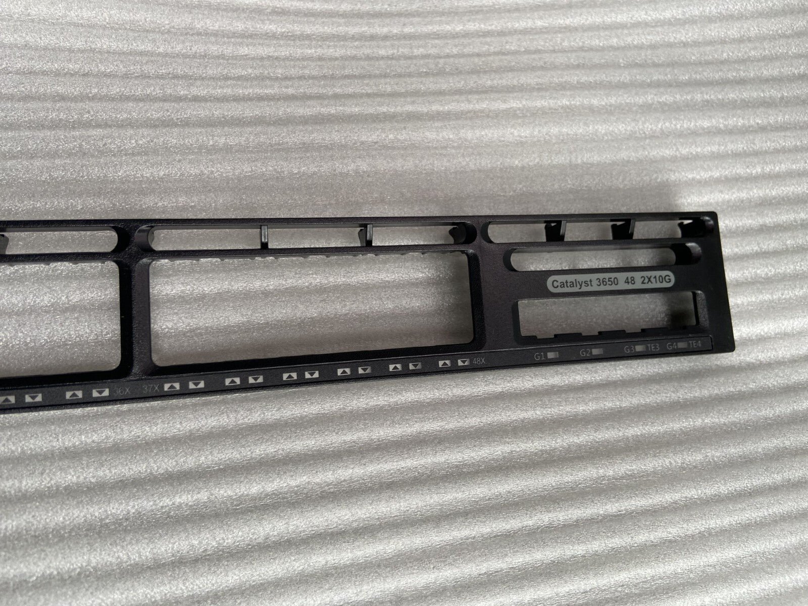New style Cisco WS-C3650-48TD-L or E/S 48 2x10G Faceplate for replacement - Image 3