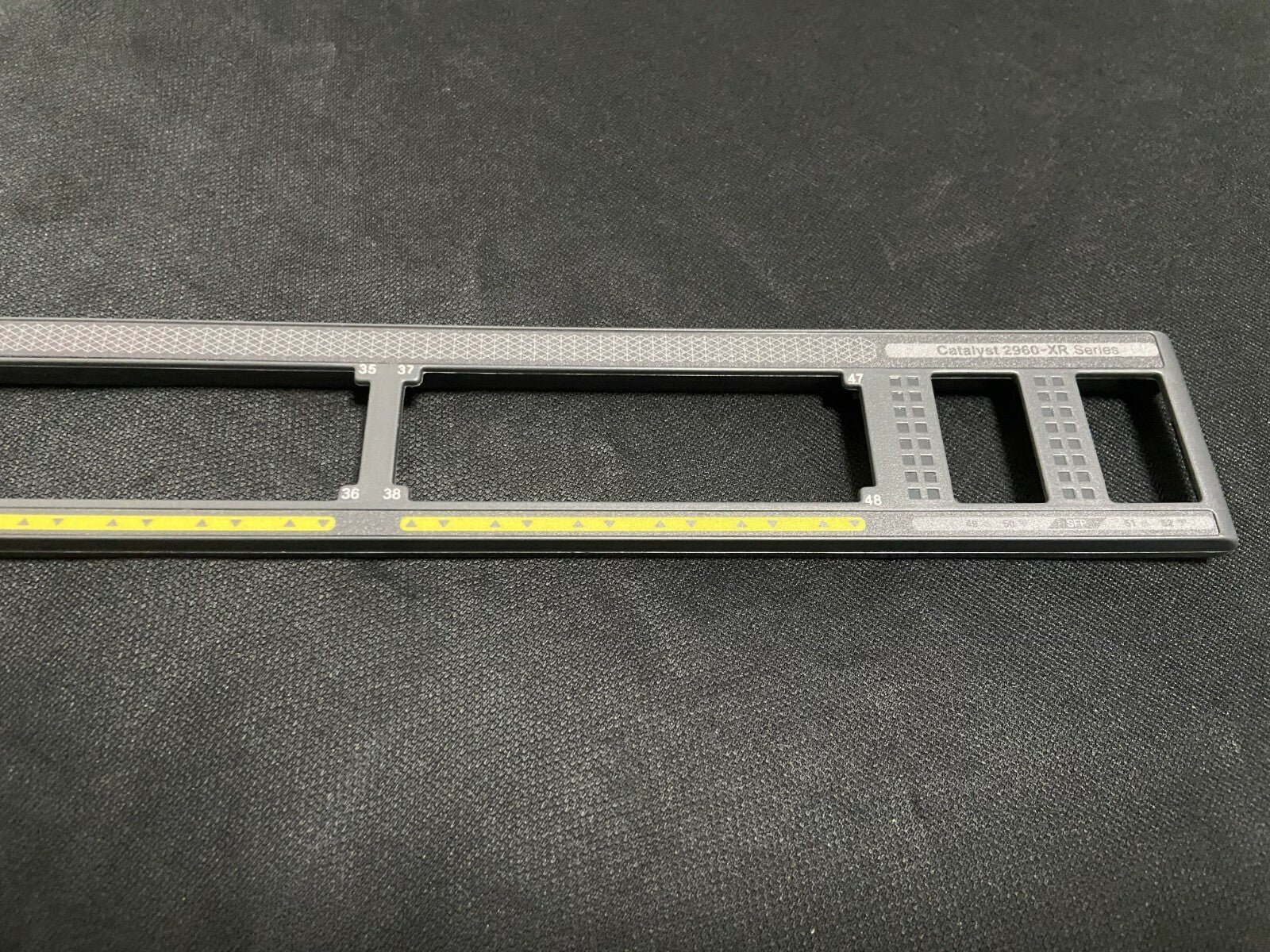 Cisco Catalyst WS-C2960XR-48LPS-I 1G 370W Faceplate for Replacement - 图片 2