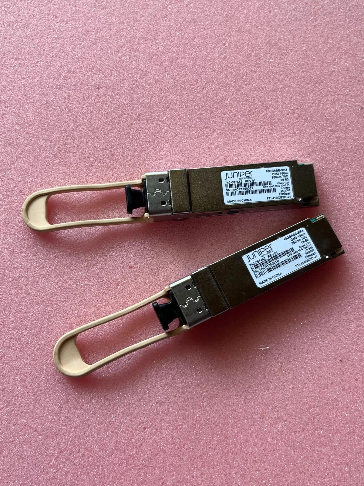 2PCS Juniper Networks QFX-QSFP-40G-SR4 740-067442 OM3 100m 850nm Module