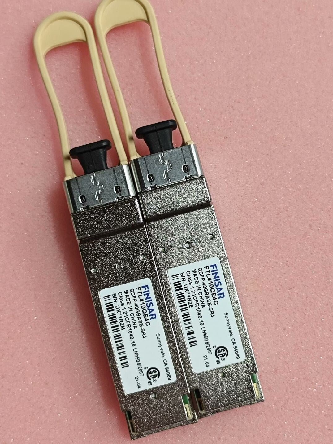 1pcs Finisar FTL410QE4C QSFP-40GBASE-SR4 40GBASE Optical Transceiver Module - Image 2