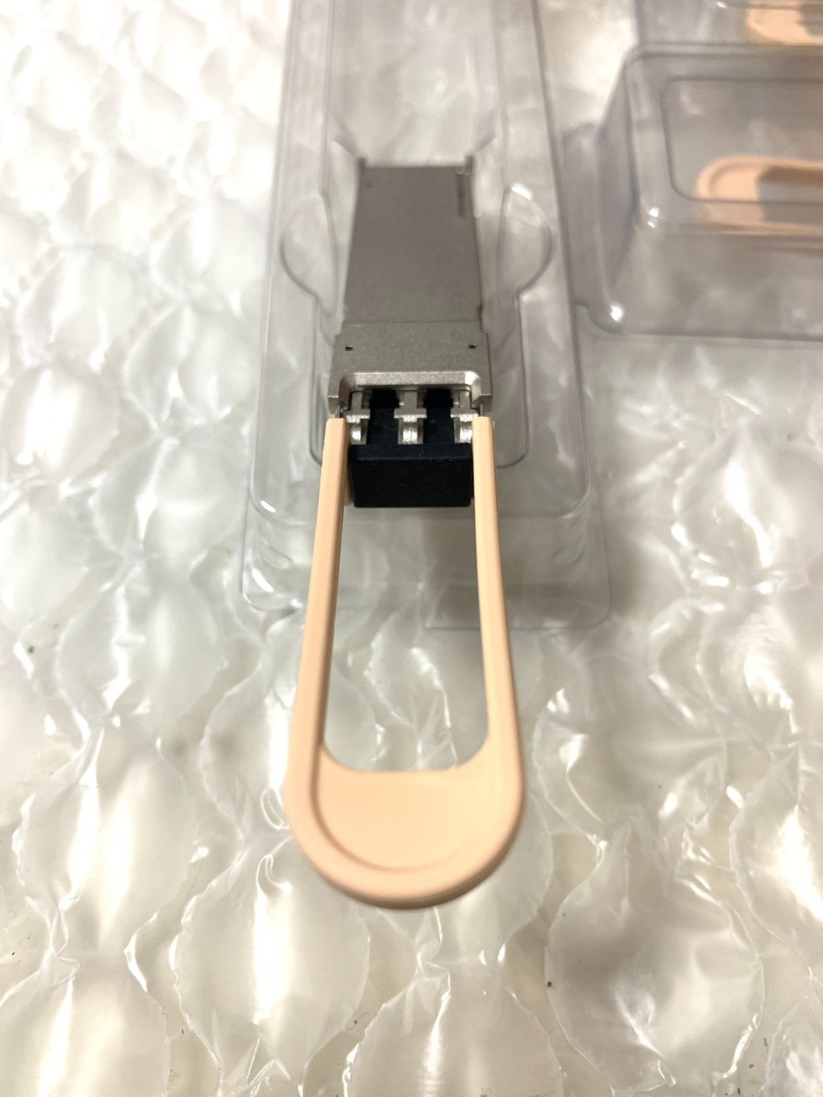 1pcs F5 Netowrks OPT-0043-01 40GE QSFP+ BIDI LC QSFP F5-UPG-QSFP+BD Transceiver - 图片 4