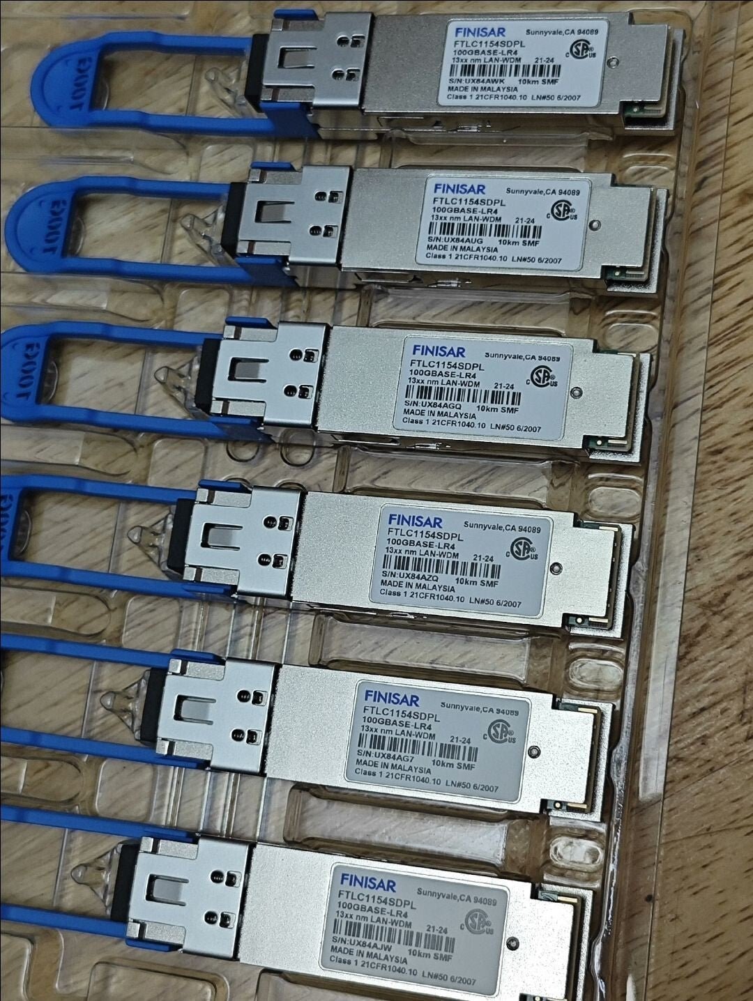 1pcs FINISAR FTLC1154SDPL OTU4 100GBASE-LR4 10km LAN-WDM Transceiver Module - 图片 3