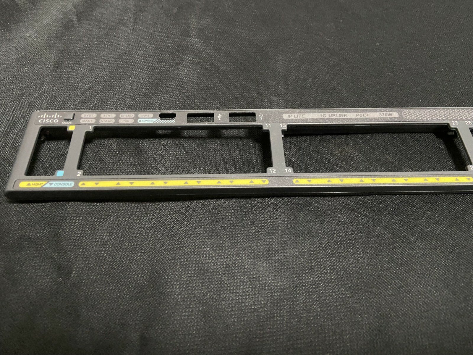 Cisco Catalyst WS-C2960XR-48LPS-I 1G 370W Faceplate for Replacement - 图片 3
