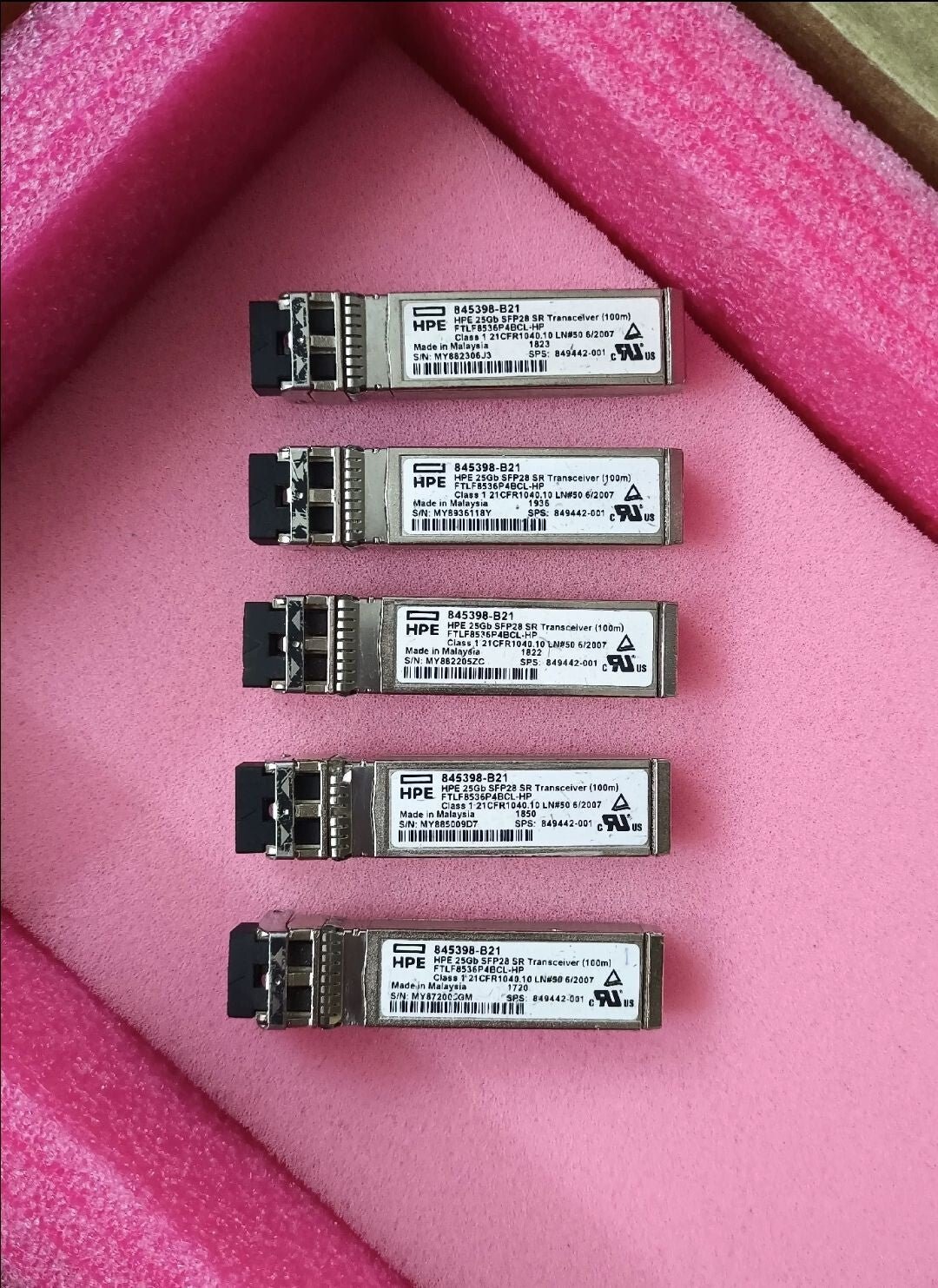 HPE 845398-B21 25Gb FTLF8536P4BCL-HP SFP+ 100nm Fiber Channel Transceiver 1PCS