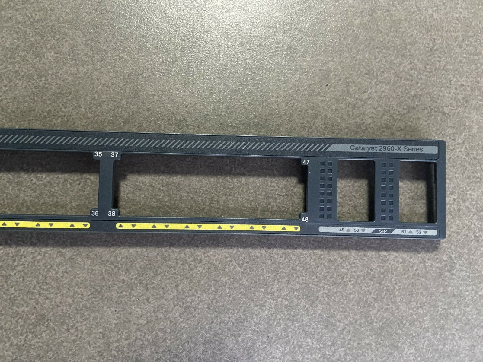 Cisco Catalyst WS-C2960X-48LPS-L 1G 370W Faceplate for Replacement - 图片 2