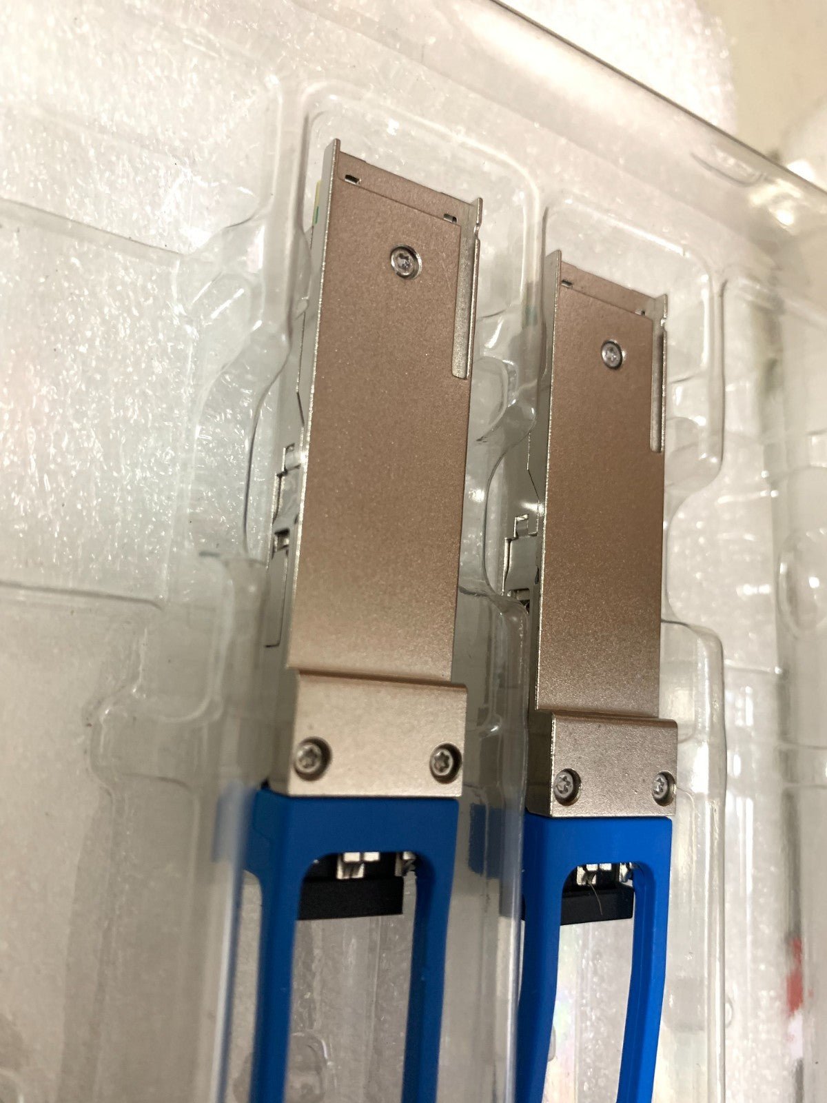 1pcs FINISAR FTLC1154SDPL OTU4 100GBASE-LR4 10km LAN-WDM Transceiver Module - 图片 8