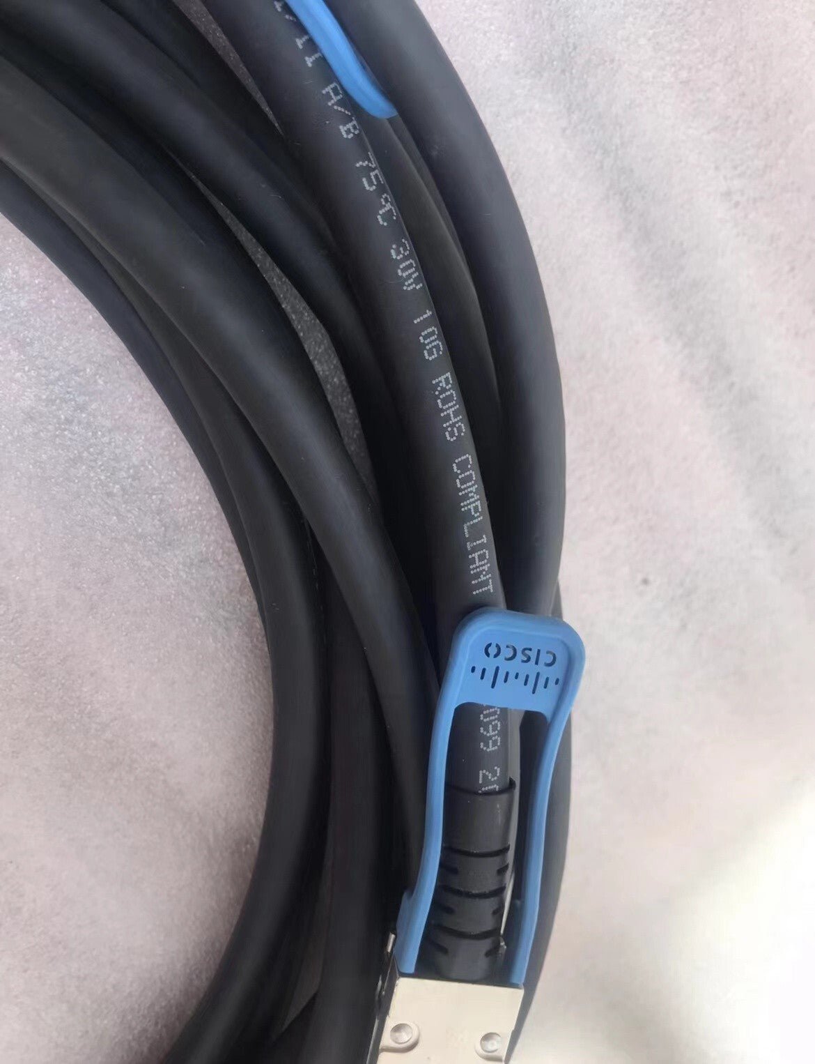 1x Used Cisco QSFP-H40G-ACU7M 40GBASE-CR4 Direct-Attach Copper Cable 7m Fedex P1 - Image 3