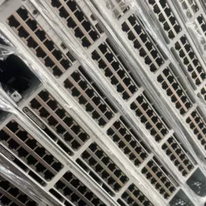 1PC C9200L-24P-4G-E/A Catalyst 24-Port PoE+ 4x1G Switch for Cisco — USED