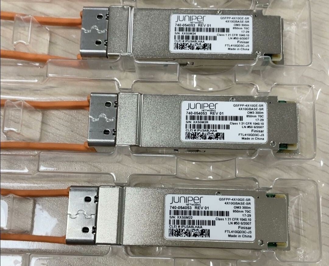 1pcs Juniper QSFPP-4X10GE-SR JNP-QSFPP-4X10GE-SR OM3 300M Finisar FTL410QD3C-J3